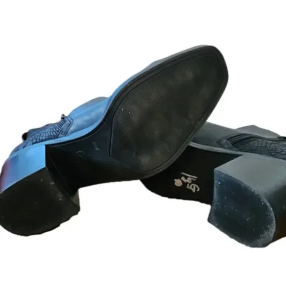 Crown Vintage Black Leather Scale Detail Zip-up Square Heeled Booties-Size 9.5 - Picture 5 of 9